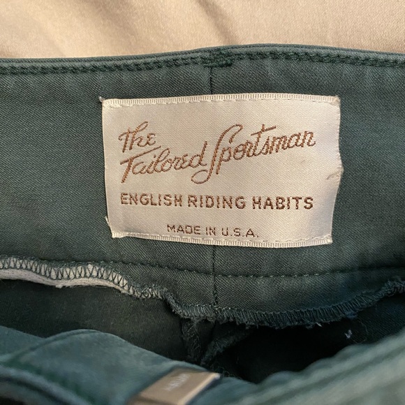 Tailored Sportsman 'Trophy Hunter' Breeches in Black Forest - Picture 5 of 6